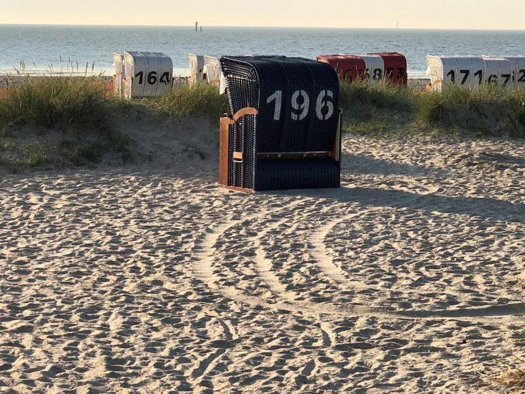 Ferien Im Wangerland Ferienwohnung Leuchtturm Minsen Schillig Hund Pool Sauna Norderaltendeich Bagian luar foto