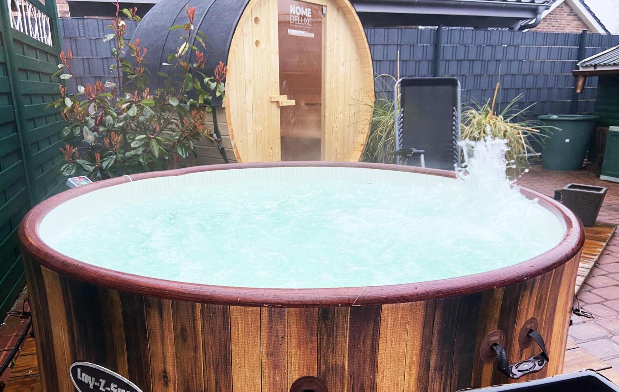 Ferien Im Wangerland Ferienwohnung Leuchtturm Minsen Schillig Hund Pool Sauna Norderaltendeich Bagian luar foto
