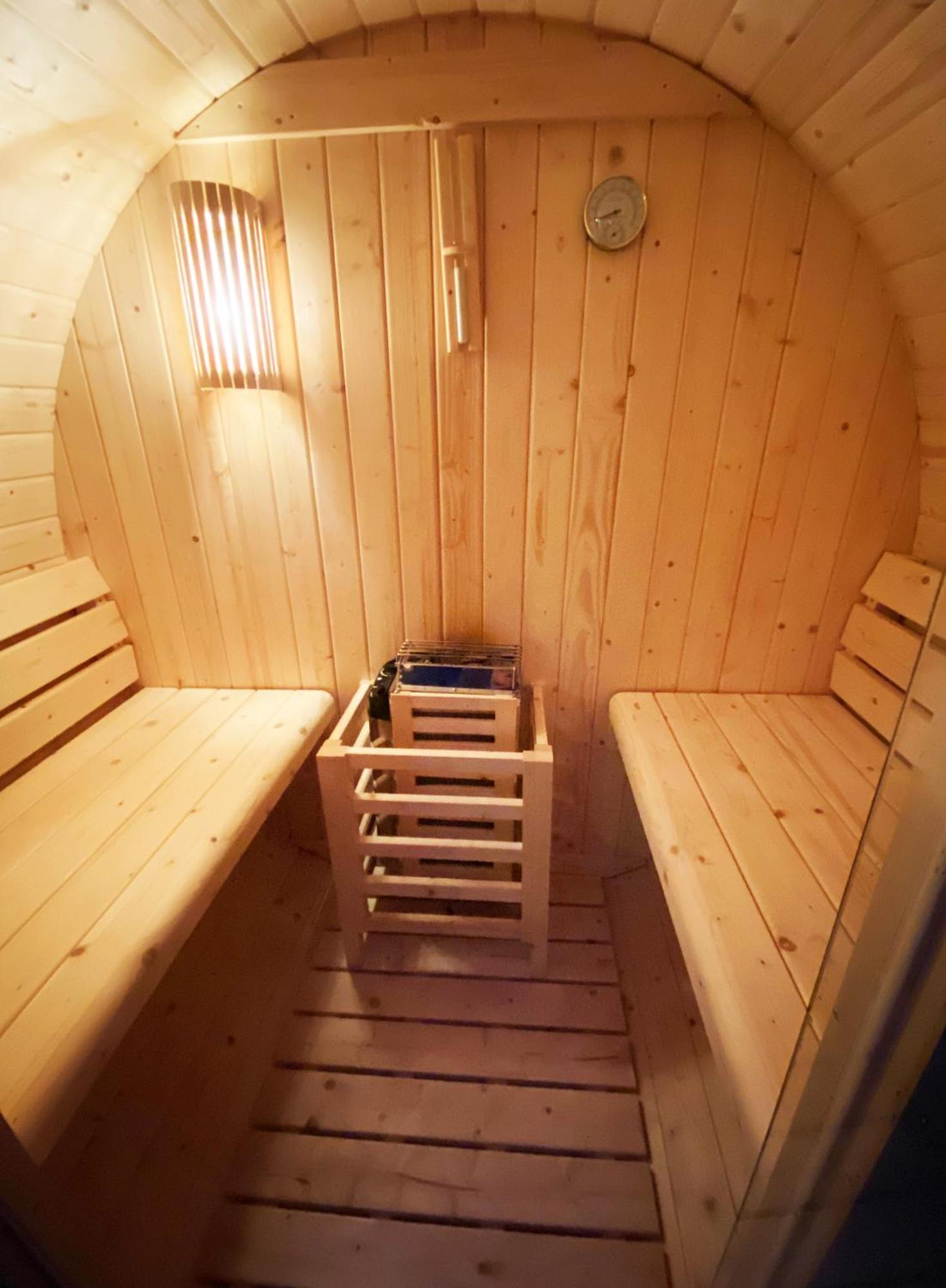 Ferien Im Wangerland Ferienwohnung Leuchtturm Minsen Schillig Hund Pool Sauna Norderaltendeich Bagian luar foto